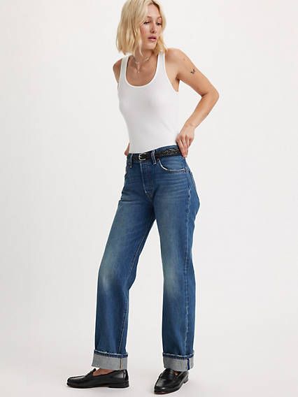 You never thought it was possible, but then it happened. Your favorite jeans meet your favorite decade. We designed these 501® '90s Jeans with a classic mid-rise and a loose, straight fit with just the right amount of bagginess through the leg. They're the vintage jeans you've always dreamed of finding at the thrift store, but without all the rummaging. Mid-rise with a loose fit that's just right For a slimmer fit, try one size down, and for a less loose fit, try the 501® Original The original b Womens Levi 501 Jeans, Baggy 501 Jeans, 90s Women Style, Loose Fit Jeans Women Casual Outfits, Levi Outfits Women, Levi 501 Jeans Women Outfit, Levis Women Outfits, 501 Levis Women Outfits, Levi Jeans Outfit