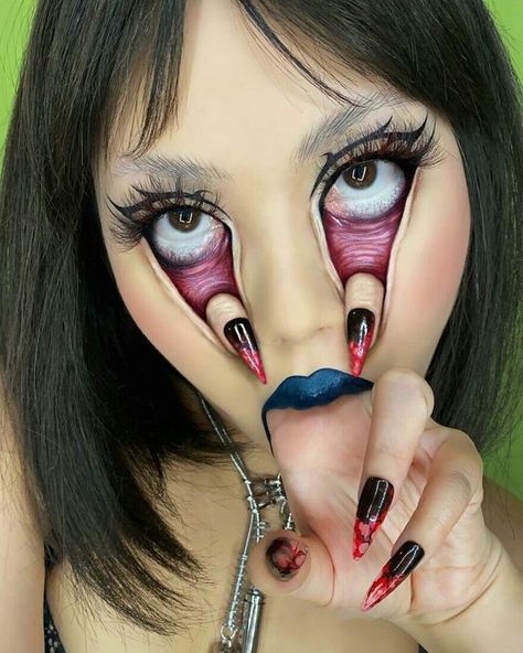 Extraordinary Makeup, Fantasy Make-up, Halloweenský Makeup, Face Art Makeup, Makeup Humor, Cool Makeup Looks, Top Makeup Products, Crazy Makeup, Sfx Makeup