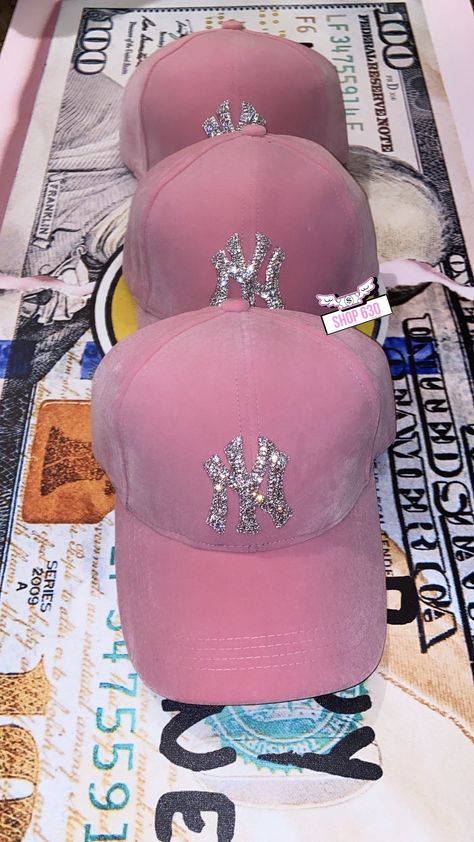 New York Hat Aesthetic, Brown Yankees Hat, Pink Yankees Hat, Fitted Hat Outfit, Rhinestone Business, Ny Hats, Nyc Hat, Fashion Store Design, Ny Cap