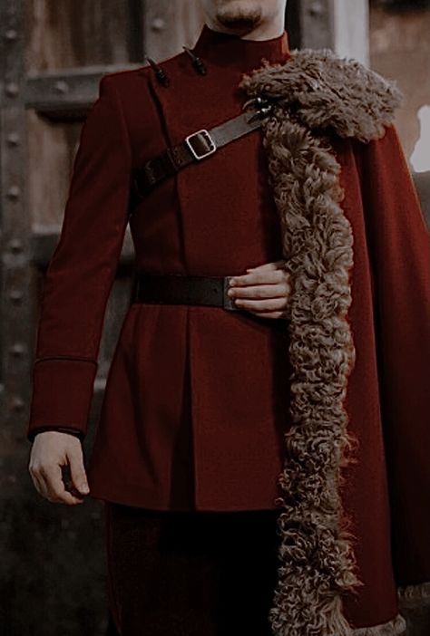 Prince Aesthetic Royal Fantasy Outfit, Russian Formal Wear Men, Royal Outfits Women, Royal Outfits Male, Durmstrang Aesthetic, Fantasy Fashion Male, Medieval Prince, Medieval Clothing Men, Viktor Krum