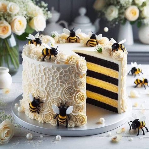 Cake Bee Theme, Bee Cake Ideas, Bee Themed Cake, Honey Bee Cake, Bumblebee Cake, Bee Hive Cake, Honey Bee Birthday, Bee Birthday Cake, Bee Cupcakes