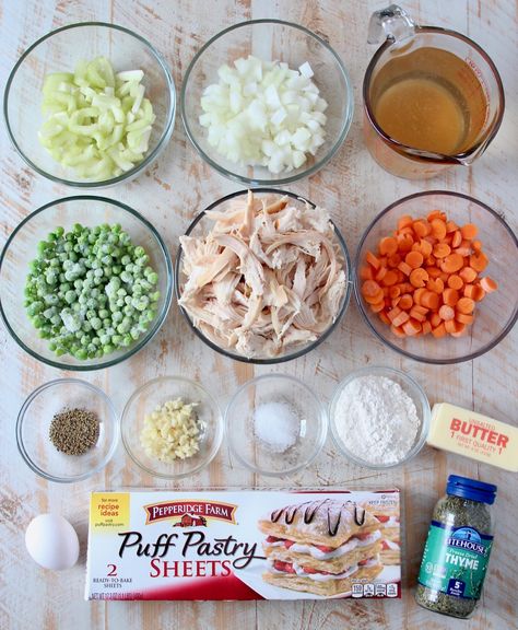 Easy Pot Pie Filling, Chicken Pot Pie Recipe Puff Pastry, Chicken Pop Pie, Chicken Pie Recipe Easy, Best Homemade Chicken Pot Pie, Recipes Using Cooked Chicken, Homemade Pot Pie, Puff Pastry Chicken, Easy Chicken Pot Pie Recipe