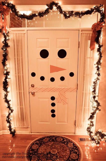 Easy Holiday Decorations, Diy Christmas Door Decorations, Holiday Door Decorations, Diy Christmas Door, Door Ornament, Christmas Door Decoration, Front Door Christmas Decorations, Snowman Door, Easy Diy Decor