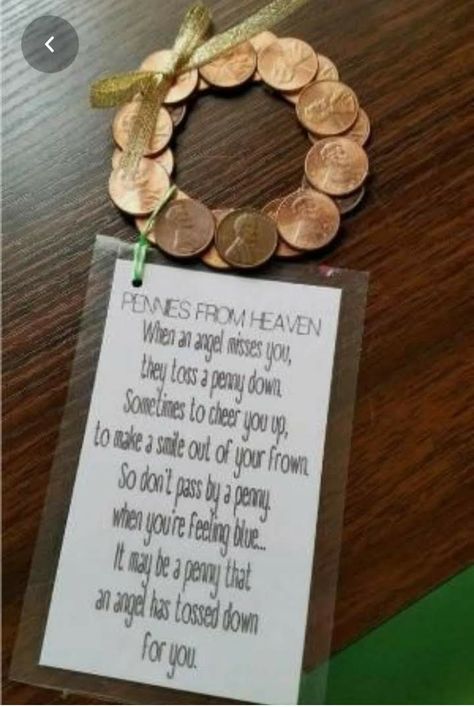 Pennies From Heaven, Diy Gifts For Dad, Creative Money Gifts, Christmas Gift Basket Ideas, Gift For Mom Christmas, Creative Diy Gifts, Easy Christmas Gifts, Angel Gifts, 22 December