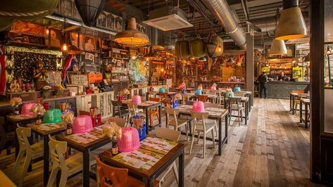 Thai Restaurant Manchester - street style Thai food in an authentic atmosphere Foodtruck Design, Dimsum Restaurant, Resturant Decor, Manchester Restaurants, Street Food Restaurant, Dream Restaurant, Thai Cafe, Restaurants Design, Street Food Design