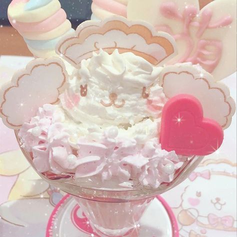 @minnie-kittie October 25 2019 at 03:43PM Kawaii Dessert, Pink Foods, Milk Shakes, Japanese Snacks, Pink Themes, Kawaii Food, Kawaii Aesthetic, Cute Desserts, Croquettes