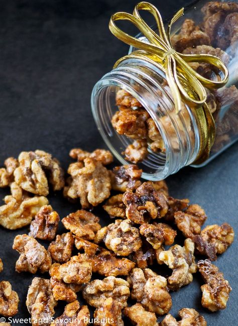 Walnuts Christmas, Spiced Walnuts Recipe, Spiced Walnuts, Glazed Walnuts, Walnuts Recipe, Walnut Recipes, Nut Recipes, Roasted Nuts, Paleo Vegan