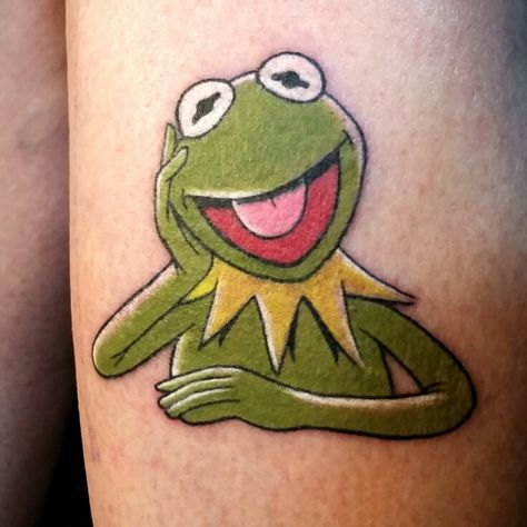 Kermit the frog Kermit The Frog Tattoo, Kermit Tattoo, Family Guy Tattoo, Muppet Tattoo, Kermit Painting, Frog Tattoo, Army Tattoos, Family Tattoo Designs, Frog Tattoos