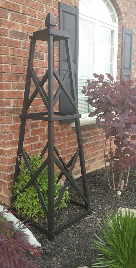 Obelisk Planter Ideas, Obelisks In The Garden, Diy Obelisk, Rose Obelisk, Obelisk Planter, Obelisk Ideas, Obelisk Trellis, Diy Garden Trellis, Garden Obelisk