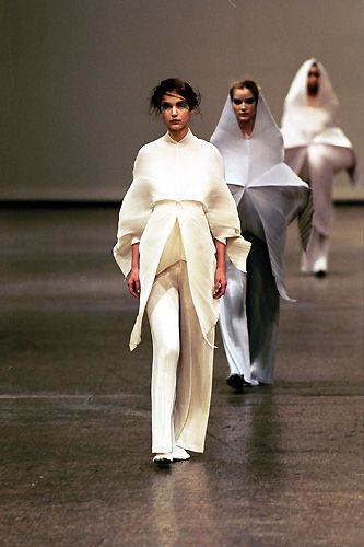 Issey Miyake Runway, Advanced Higher Art, Dressed To Kill, High Art, Issey Miyake, Japanese Culture, Modern Fashion, White, Beauty