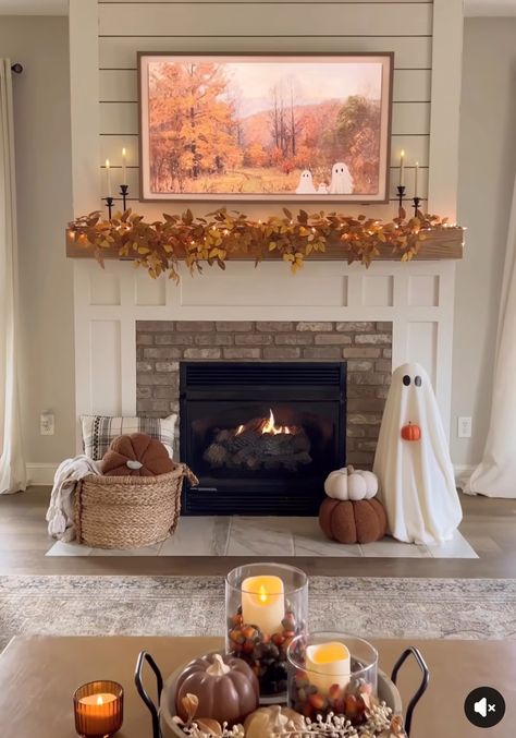 Fall Fireplace Decor With Tv, Fall Decor Tv Stand, Halloween Fireplace, Fall Mantle Decor, Fall Fireplace, Tv Stand Decor, Easy Fall Decor, Fall Living Room, Fall Decor Inspiration