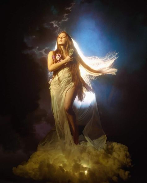 Angelic Photoshoot, Angel Photoshoot, Ethereal Core, Goddess Photoshoot, Maternity Picture Outfits, Future Album, Fairy Goddess, Mists Of Avalon, Fairytale Photoshoot