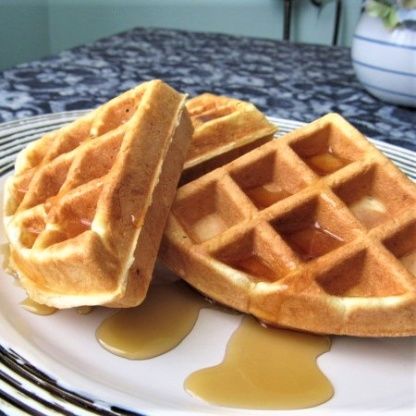 Classic waffle recipe that is just enough for two people (or one really hungry one)! Waffles For 2 Recipe, Waffle Recipe Easy Small Batch, Small Batch Waffle Batter, Waffle Recipe Small Batch, Small Waffle Recipe, Small Batch Waffles Recipe, Small Batch Waffles, Waffles For Two Recipe, Waffle Recipe For 2