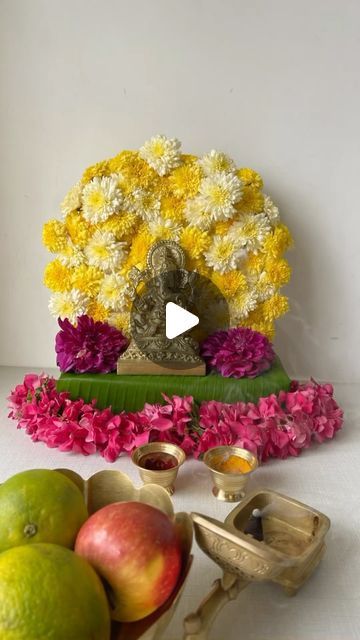 Pooja Decoration Ideas At Home, Pooja Decoration Ideas, Pooja Decor, Pooja Decoration, Ganesh Chaturthi, Flower Plates, Stay Fresh, Festival Decorations, Fresh Flowers