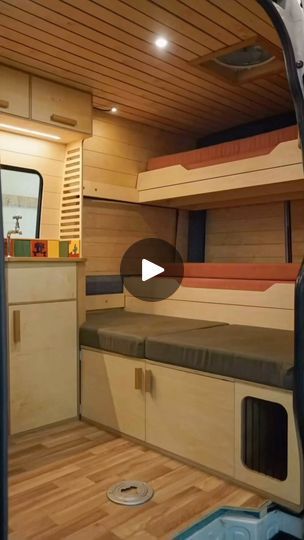 Van Bunk Beds, Self Build Campervan, Travel Camper, Cama Individual, Bus House, Build A Camper Van, Build A Camper, Day Van, Camper Van Conversion Diy