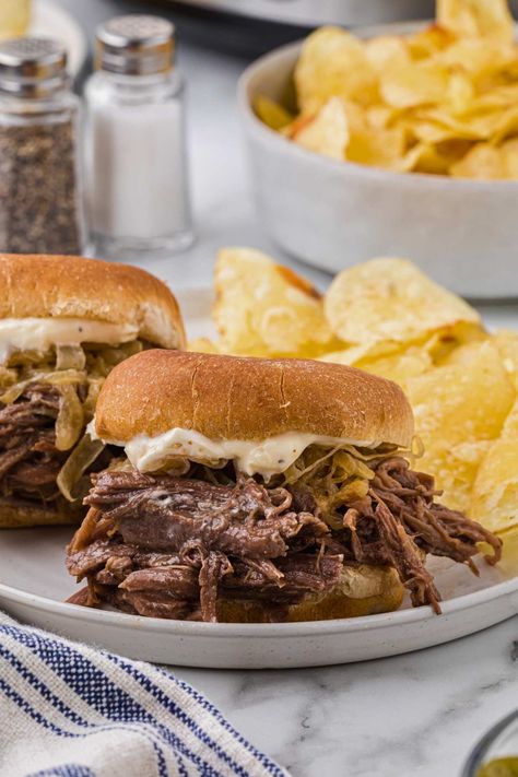 Pulled Beef Sliders Recipe: Perfect for Game Day (or Any Day!) Pulled Beef Sliders, Shredded Beef Sliders, Slow Cooker Pulled Beef, Sliders Recipes Beef, Au Jus Gravy, Pulled Beef, Sweet Onions, Garlic Mayo, Beef Sliders