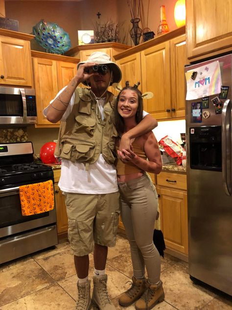 Safari Theme Outfit For Men, Safari Homecoming Theme Outfit, Safari Theme Party Outfits College, Mens Zoo Keeper Costume, Safari Explorer Costume Woman, Cheetah And Safari Couple Costume, Halloween Safari Costumes, Tiger And Zoo Keeper Costume, Safari Hunter Costume