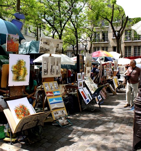 Art Market Aesthetic, Monmatre Paris, Kat Singleton, Parisian Market, Vision Board Project, Paris In May, Parisian Street, Parisian Art, French Breakfast