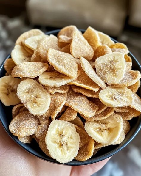 Banana Dog Treats, Healthy Snack Packs, Banana Treats, Peanut Butter Snacks, Homemade Chips, Peanut Butter Honey, Banana Chips, Natural Peanut Butter, Dog Treat Recipes