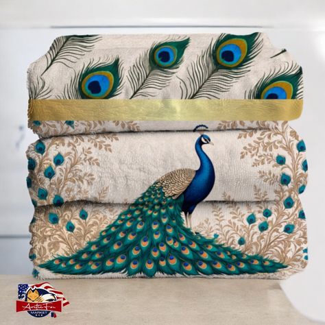 🎨🦚 Elevate your bathroom decor with our Elegant Peacock Art Hand Towels! 🛁 These vibrant towels come in two sizes - 11x18 & 15x25 inches - making them perfect for any bathroom. Made with soft microfiber poly fleece, these towels are both stylish and functional. 🌟 Transform your space into a peacock paradise with our stunning bird bathroom decor. 🌈 #BathTowels #BathroomGoals #PeacockParadise #ElegantDecor #Micro #Trendinggift #bestgiftideas #madetoorder #madeinusa #veteranownedbusiness Shop No... Chinoiserie Bathroom Decor, Peacock Bathroom, Vibrant Bathroom, Bird Bathroom, Beige Backdrop, Bathroom Vanity Decor, Peacock Decor, Bathroom Guest, Sink Kitchen