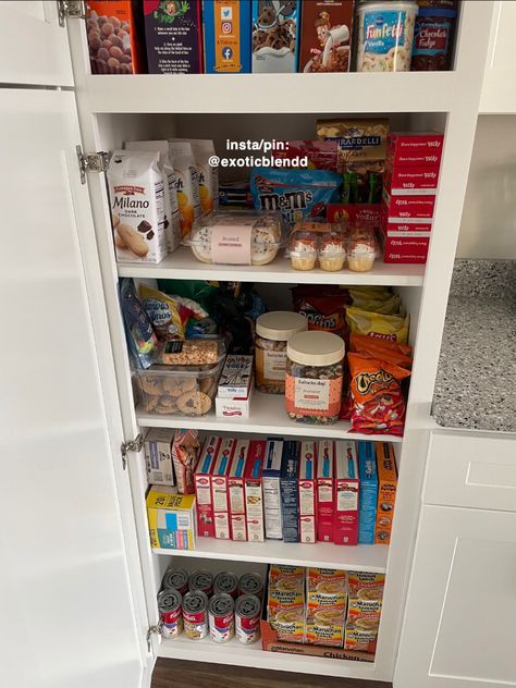 Pantry Aesthetic Junk Food, Food Pantry Aesthetic, Small Pantry Aesthetic, Full Pantry Aesthetic, Snack Drawer Aesthetic, Snack Cart Aesthetic, Snack Pantry Aesthetic, Snack Pantry Goals, House Pantry Ideas