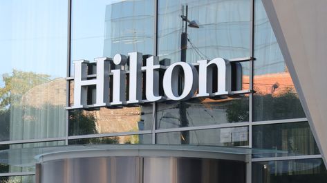 Hilton adds automatic fee to 584 hotels and hits back after customer complaints Airbnb Website, Customer Complaints, Booking Sites, Hotel Chain, Hotel Stay, Hotel, Chain, Quick Saves