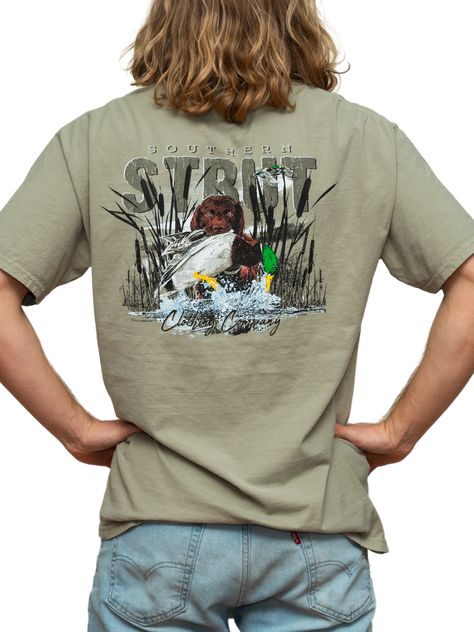 Whether you��’re out in the blind hunting ducks or just watching Duck Dynasty on the couch, Southern Strut’s Boykin & Mallard tee is the shirt you’ll want to wear. If you appreciate men’s southern shirts, you’ll love the timeless look of a hunting dog at work and you’ll enjoy the super-soft texture of the ring-spun cotton body. Everybody’s got a favorite tee, and this might just become yours! Western Bedroom, Gadsden Flag, Cute Country Outfits, Duck Dynasty, Hunting Dog, Southern Shirts, School Clothes, Cute N Country, Hunting Clothes