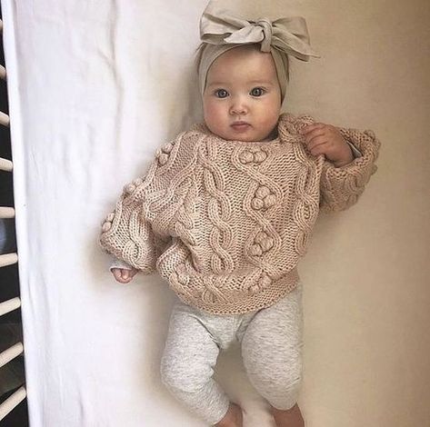 Baby girl sweater outfit idea. Perfect fall outfit for little ones. #ShopStyle #shopthelook #MyShopStyle #BabyOutfit affiliate Baby Feber, Baby Mode, Winter Baby Clothes, Pull Bebe, Neutral Baby Clothes, Perfect Fall Outfit, Fantastic Baby, Fashionable Baby Clothes