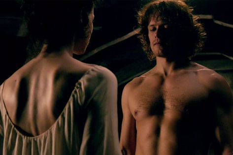 Caitriona Balfe and Sam Heughan, Outlander Outlander Film, Is It Hot In Here, Sweet Love Story, Sam Heughan Caitriona Balfe, Outlander Tv Series, Starz Series, Sam And Cait, Outlander Jamie, Outlander Tv