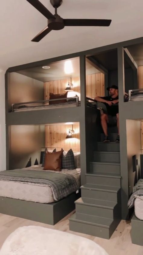 myhousesdecors on Instagram: Rate this amazing transformation from 1️⃣ to 2️⃣0️⃣!?🥰💡Look till the end…Tag someone who needs to see this!❤️ ••• Follow @myhousesdecors… Bunk Room Ideas, Bunk Bed Rooms, Adult Bunk Beds, Diy Bunk Bed, Bunk Beds Built In, Eksterior Modern, Small Room Design Bedroom, Built In Bunks, Bunk Rooms