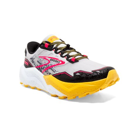 Ultra-cushioned for ultra-distances. Runners Motivation, Running Shoes Brooks, 2024 Clothes, Brooks Running Shoes, Brooks Running, Marathon Runners, Brooks Shoes, Run Happy, Painted Shoes