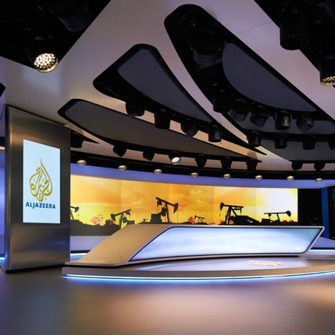 Veech x Veech had the complex task of adapting a purpose-built office space into a fully functioning newsroom studio for the Al Jazeera London Broadcast Studio location in the Shard Tower. Broadcast Studio, Schönbrunn Palace, Door Handle Design, Temporary Structures, The Shard, Passive House, Paris Apartments, Design Office, Media Center