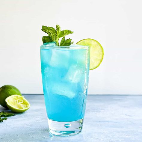 Blue Mojito : Ugly Duckling Bakery Ideas For Color Party, Blue Appetizers, Blue Party Food, Blue Food Ideas, Curacao Cocktail, Blue Party Foods, Blue Mojito, Brandy Manhattan, Blue Foods