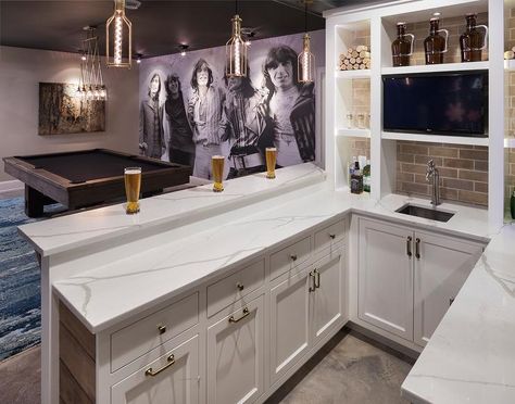 U Shaped Wet Bar Basement, Basement Bar U Shape, U Shaped Wet Bar, Basement Bar Cabinet Color, White Basement Bar Ideas, Basement Bar Ideas White Cabinets, L Shape Wet Bar, Basement L Shaped Bar Ideas, Basement Bar With Sink