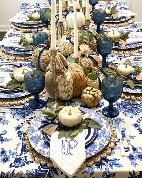 Blue And White Chinoiserie Fall Decor, Fall Blue Tablescape, Blue Willow Fall Tablescapes, Blue White Fall Decor, Blue And Brown Table Setting, Blue And Orange Fall Tablescape, Blue Fall Tablescapes, Blue And White Fall Tablescape, Coastal Thanksgiving Table Settings