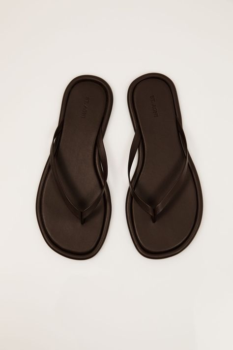 Slides Mumbai Shopping, Brown Leather Flip Flops, Everyday Sandals, Ladies Slippers, St Agni, Garment Details, Shoe Wishlist, Byron Bay Australia, Flat Wedges