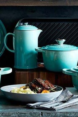 Le Creuset's Mint Cookware Is on Major Sale Right Now and Holy Swoon, Do We Need It #purewow #home #news #shopping #decor #kitchen Mint Green Kitchen, Le Crueset, Le Creuset Colors, Green Kitchen Decor, Kitchen Shelving, Le Creuset Cookware, Homemade Furniture, Favorite Kitchen, Green Kitchen