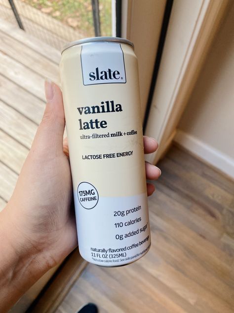 White cream vanilla drink coffee protein healthy alternative caffeine 2022 Walmart Publix grocery product Vanilla Latte Aesthetic, Slate Aesthetic, Vanilla Drink, Period Cravings, Canned Coffee, Vanilla Drinks, Chocolate Protein Bars, Summer Baking, Vanilla Milk