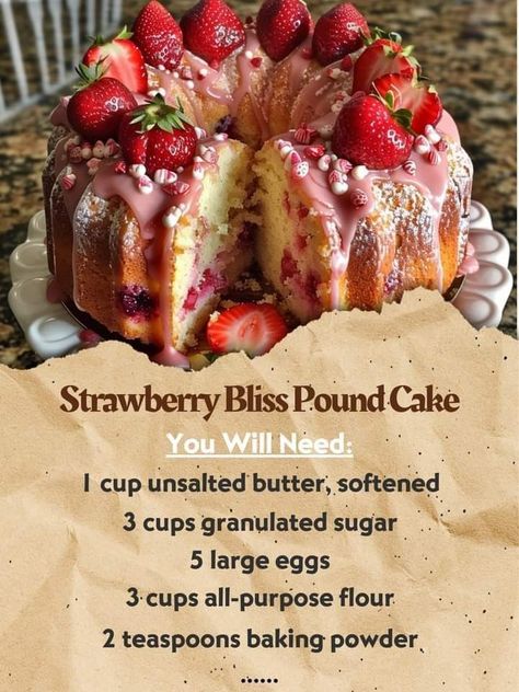 Strawberry Cheesecake Pound Cake Recipe, Strawberry Cheesecake Pound Cake, Strawberry Bliss, Pound Cake Recipes Easy, Strawberry Dessert Recipes, Pound Cakes, Delicious Cake Recipes, Easy Baking Recipes Desserts, Bundt Cakes Recipes