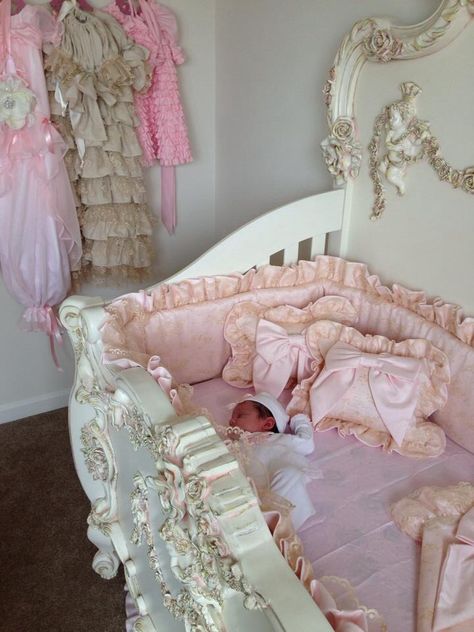 Fit for a princess Aesthetic Nursery Room, Princess Crib, Luxury Baby Room, Vintage Crib, Princess Nursery, Baby Room Inspiration, Dream Nurseries, Nursery Room Inspiration, Princess Baby