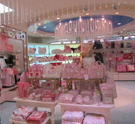 Sanrio World Ginza Store in Tokyo Japan  all of the sanrio stores that i went to in japan were so amazing.  "This flagship Sanrio store features the entire range of Sanrio shop brands, all under the same roof: GIFT GATE, Vivitix, HELLO KITTY STORE, Little Twins Stars Shop, as well as regional item corners, Greeting Cards and more. With such a wide range of character goods from all Sanrio brands displayed together in a store that brings to life the charm of each and every item, shoppi.. Hello Kitty, Kitty, Japan, Tumblr, Pink, White, Art, Kawaii