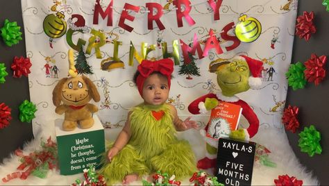 Grinch Themed Photo Shoot, Baby Grinch Photoshoot, Grinch Baby Photoshoot, Grinch Photoshoot Ideas, Baby Christmas Photography, 7 Month Baby, Christmas Baby Pictures, Baby Grinch, Toddler Photoshoot