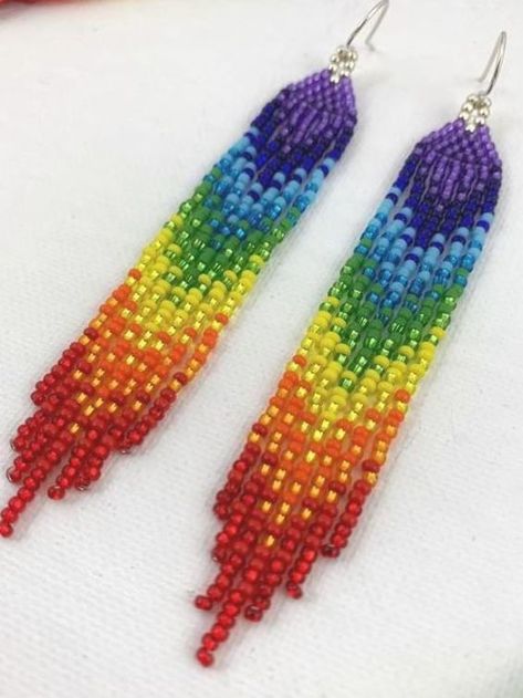 Rainbow seed bead earrings, fringe rainbow earrings, beaded rainbow earrings Indigenous Earrings, Seed Bead Patterns Free, Seed Bead Jewelry Patterns, Beaded Jewelry Earrings, Beaded Earrings Tutorials, Beaded Earrings Diy, Beading Patterns Free, Brick Stitch Earrings, Bead Embroidery Patterns