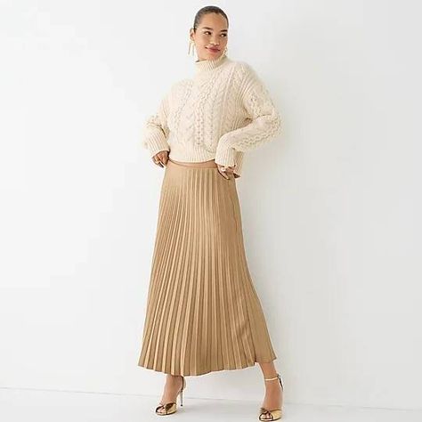 10 Simple Outfit Ideas for When You Don't Know What to Wear | Who What Wear Outfit Formulas, Skirt For Women, Slip Skirt, Outfit Combinations, Spring Trends, Pleated Midi Skirt, Sweaters Oversized, Elegant Outfit, Who What Wear