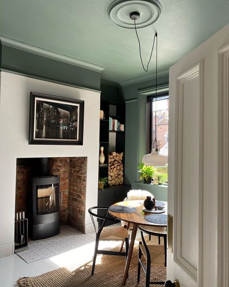 Victorian Living Room Painted Ceiling, Dark Low Ceiling Living Room, Green Living Room Ceiling, Green Ceiling White Walls Living Room, Painting A Ceiling Colour, Colour On Ceiling, Dining Room With Painted Ceiling, Living Room With Painted Ceiling, Light And Dark Colour Combinations