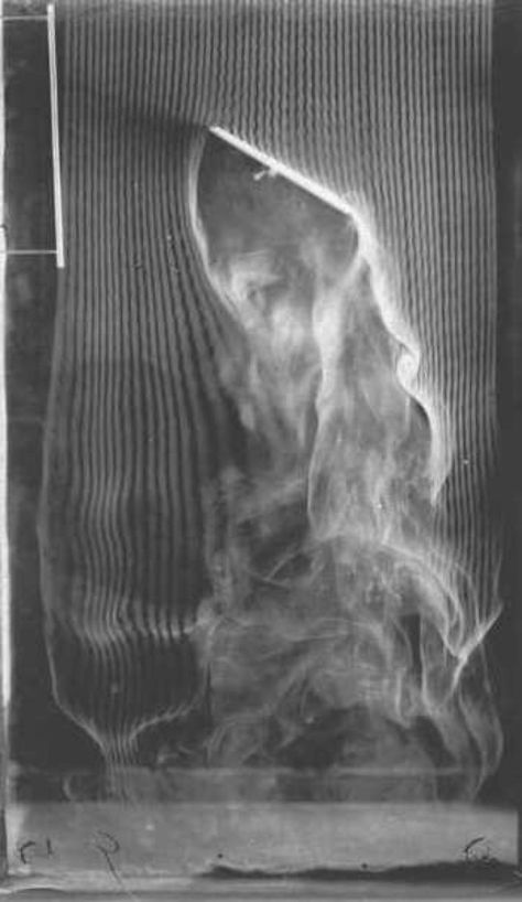 Movements of Air Etienne-Jules Marey (1830-1904) Photographer of Fluids - 2004-10-19 | Musée d'Orsay Instant Photography, Fluid Dynamics, The Revenant, Generative Art, Fantasy Landscape, White Photography, Birds In Flight, Printmaking, Online Art