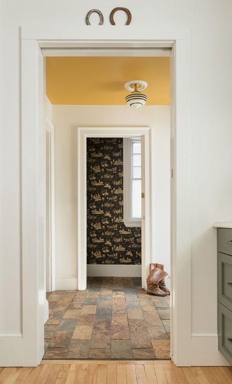 Painted Ceiling Corridor, Small Room Painted Ceiling, Color Ceiling Ideas, Yellow Ceiling Living Room, Yellow Ceiling Bathroom, Painted Ceiling Hallway, Yellow Ceiling Hallway, Yellow Ceiling Bedroom, Painted Hallway Ceiling