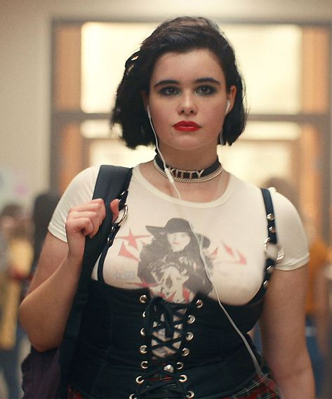 Euphoria Barbie Ferreira, Cutout Pants, Euphoria Fashion, Barbie Ferreira, Fashion Tv, Cat Clothes, Gossip Girl, Halloween Outfits, Body Positivity