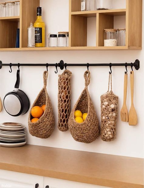 Crochet Kitchen Storage, Kitchen Hanging Baskets Ideas, Kitchen Vegetable Storage, Onion Storage, Hanging Fruit Baskets, Jute Hanging, Fruit Baskets, Vegetable Storage, Kitchen Baskets