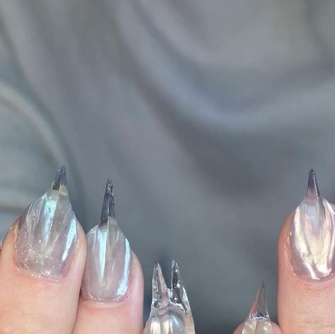 luca ! on Instagram: "ice princess claws for @paytonspluriverse 🧊  . #nycnailartist #nycnails" Ice Nails, Nails Ice, Ice Nail, Nyc Nails, Lizzie Hearts, Pretty Gel Nails, Ice Princess, Ever After High, Nail Artist